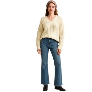 Vintage Eddie Bauer Cream VNeck Long Sleeves Cable Knit Sweater Large